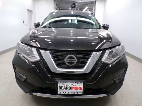Used 2019 Nissan Rogue SV w/ Premium Package image 7