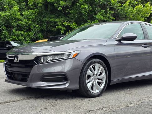 Used 2019 Honda Accord LX image 2
