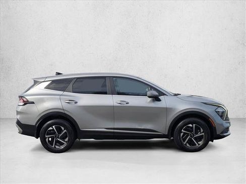 Used 2023 Kia Sportage LX AWD/4WD image 4