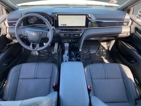 Used 2026 Toyota Camry XSE FWD image 10