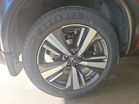 Used 2023 Nissan Rogue Platinum w/ Platinum Premium Package image 19