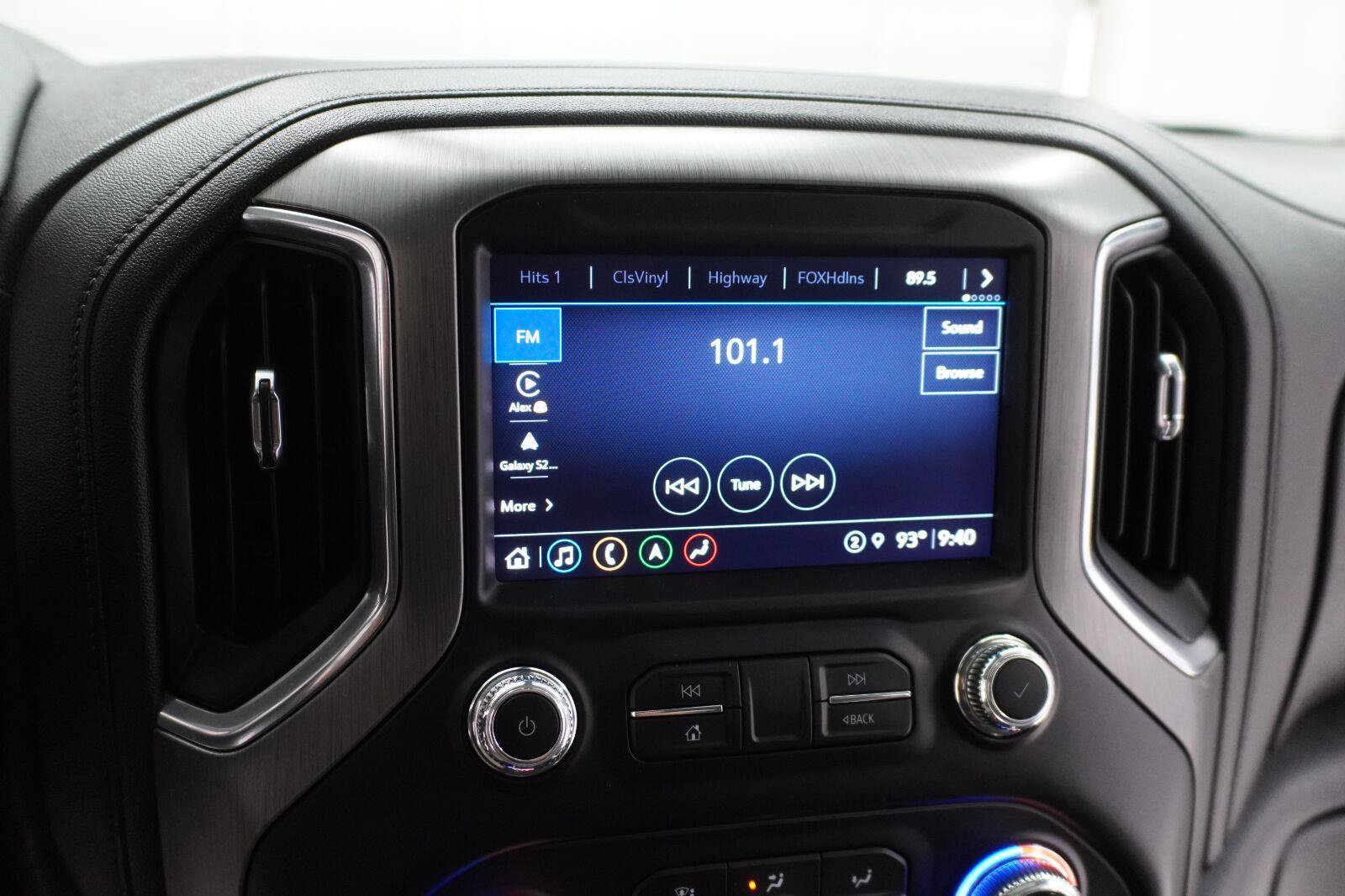 Used 2023 GMC Sierra 2500 Denali w/ Denali Ultimate Package AWD/4WD image 15