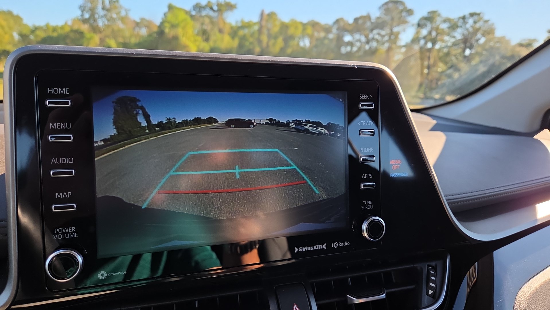 Used 2022 Toyota C-HR Limited FWD image 29