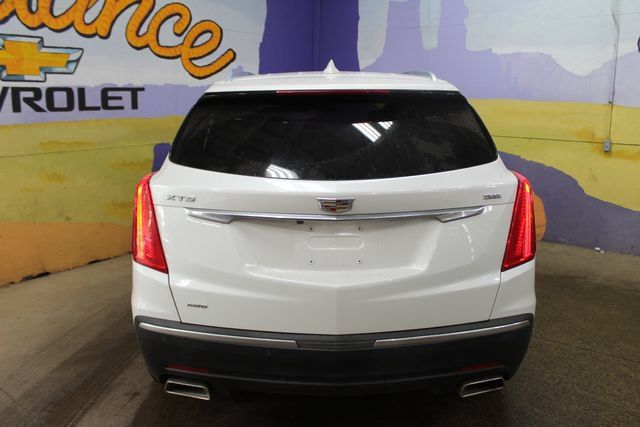 Used 2018 Cadillac XT5 Luxury w/ Driver Awareness Package AWD/4WD image 4