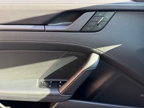 Certified 2025 Porsche 911 Carrera image 17