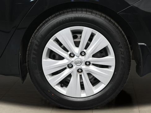 Certified 2024 Nissan Sentra S FWD image 18