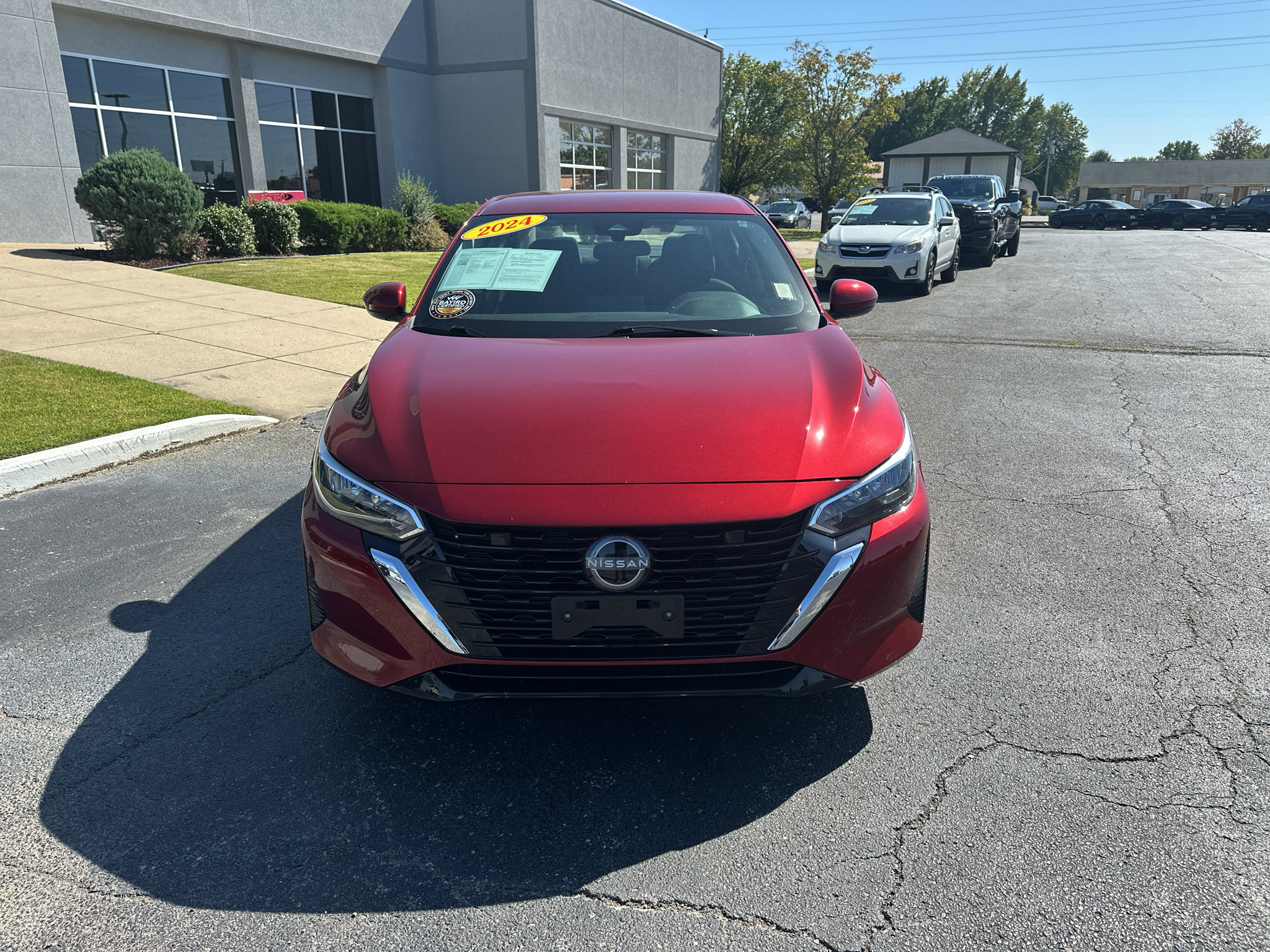 Used 2024 Nissan Sentra SV FWD image 2