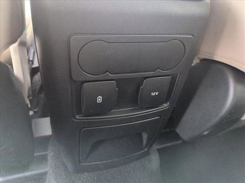 Used 2024 Ford Explorer XLT w/ Equipment Group 202A image 17