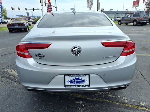 Used 2017 Buick LaCrosse Essence FWD image 6