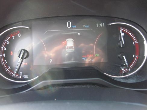 Used 2024 Toyota RAV4 LE image 14