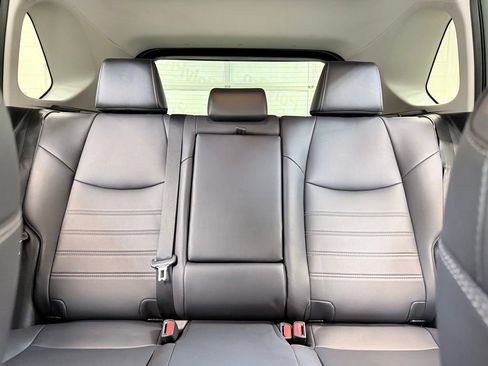 Used 2019 Toyota RAV4 XLE Premium FWD image 16