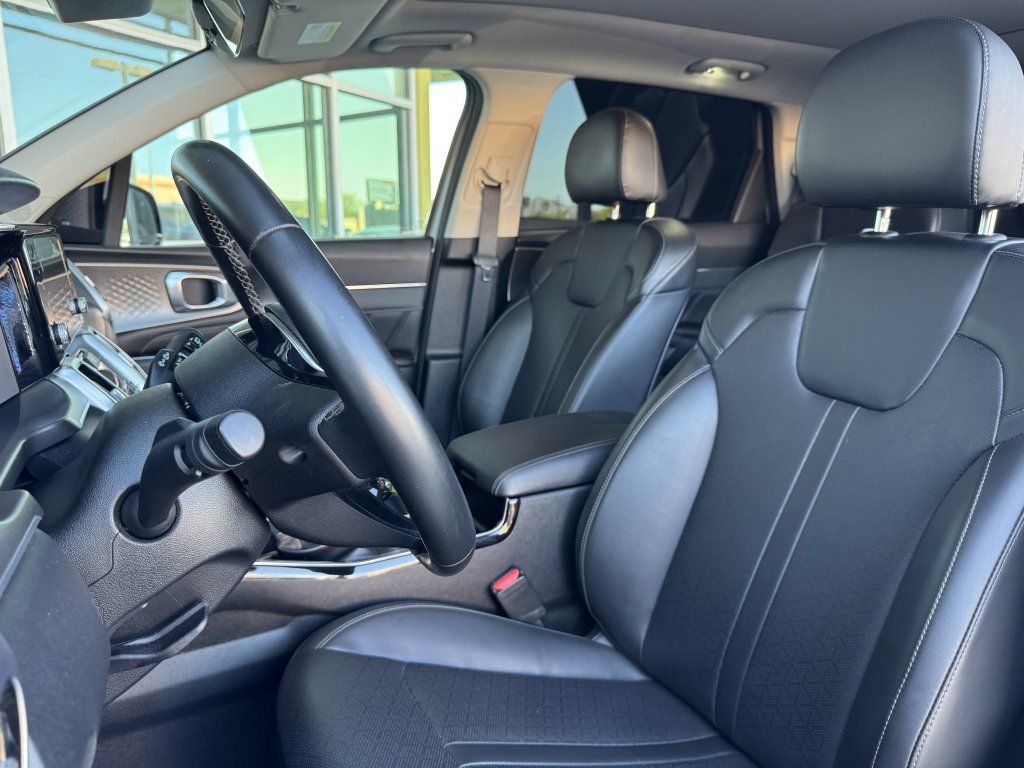 Used 2022 Kia Sorento SX FWD image 36
