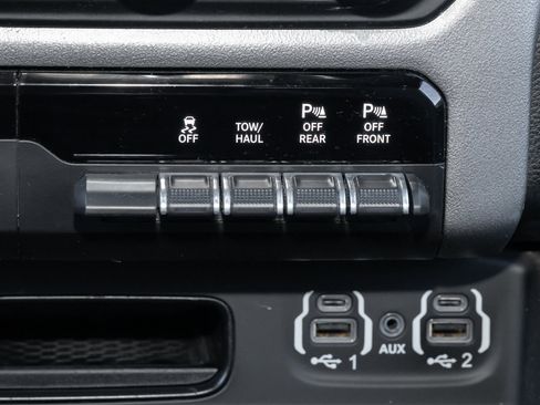 Used 2021 RAM 1500 Big Horn image 35