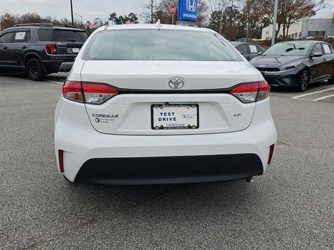 Used 2024 Toyota Corolla LE image 7