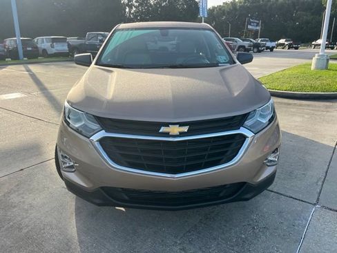Used 2019 Chevrolet Equinox LS w/ LS Convenience Package FWD image 10