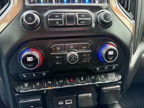 Used 2021 Chevrolet Silverado 2500 High Country image 35