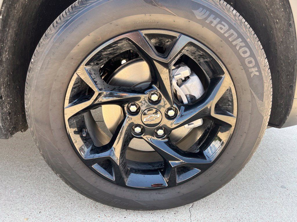 Used 2026 Chevrolet Trax LT w/ Driver Confidence Package FWD image 9