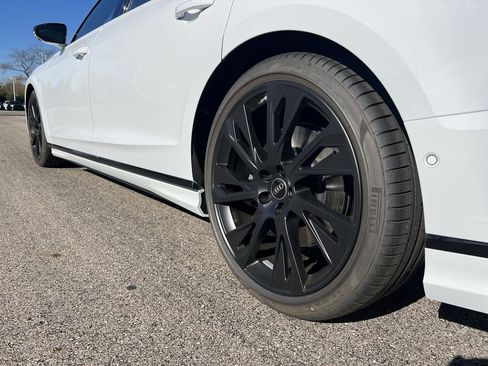 New 2025 Audi S8 image 3