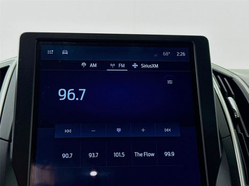 Used 2024 Ford Edge SEL AWD/4WD image 7