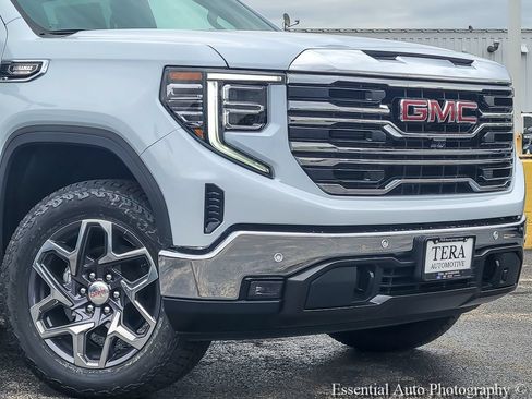 New 2026 GMC Sierra 1500 SLT w/ SLT Premium Plus Package AWD/4WD image 2