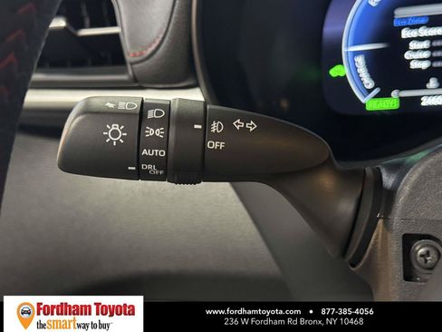 Used 2025 Toyota Sienna XSE w/ XSE Premium Package AWD/4WD image 24