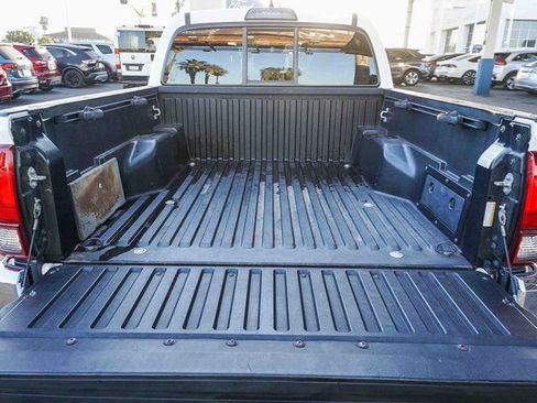 Used 2018 Toyota Tacoma SR5 image 25