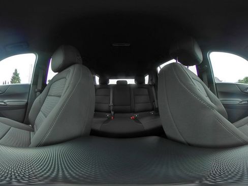 Used 2025 Chevrolet Equinox LT FWD image 42
