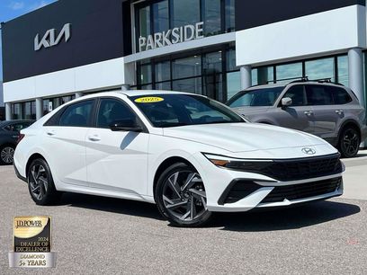 Used 2025 Hyundai Elantra Sport w/ Cargo Package