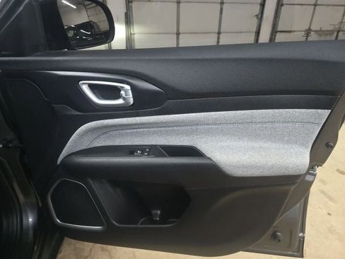 Used 2022 Jeep Compass Latitude w/ Convenience Group FWD image 6