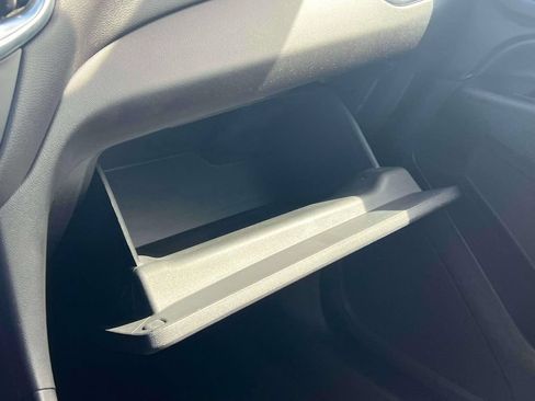 Used 2019 Chevrolet Equinox LT FWD image 28