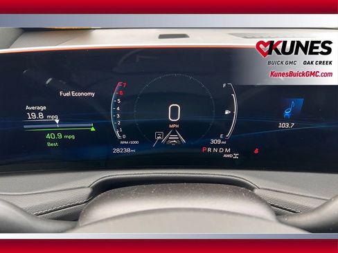 Used 2025 Cadillac XT4 Premium Luxury image 23