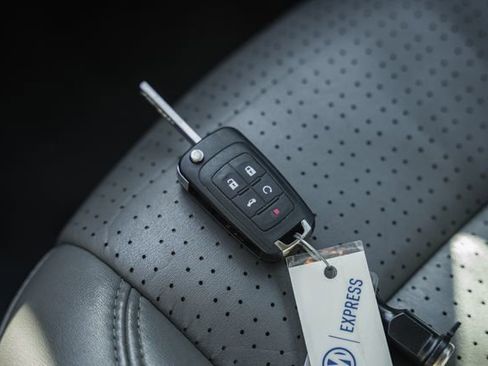 Used 2012 Chevrolet Sonic LTZ image 43