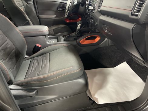 Used 2024 Nissan Frontier PRO-4X w/ Off-Road Protection Package image 13