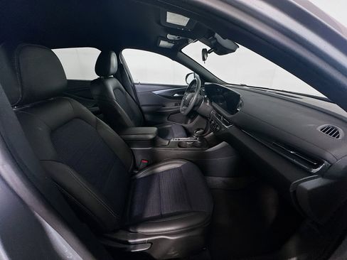 Used 2025 Buick Envista Preferred FWD image 30