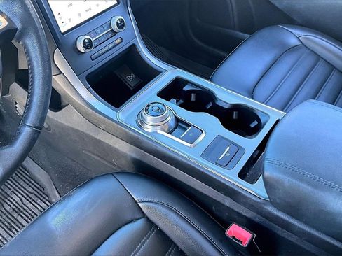 Used 2022 Ford Edge SEL w/ Convenience Package image 13