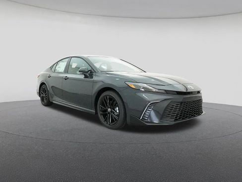 New 2026 Toyota Camry SE image 29