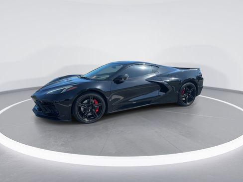 Used 2020 Chevrolet Corvette Stingray Preferred Cpe w/ 2LT Preferred Equipment Group RWD image 5