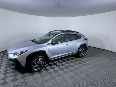 Certified 2025 Subaru Crosstrek 2.0i Premium image 4
