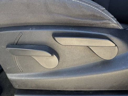 Used 2018 Chevrolet Silverado 1500 LT RWD image 25