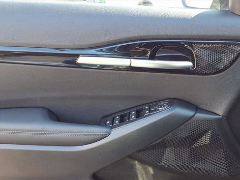 Used 2025 Kia Seltos S image 19