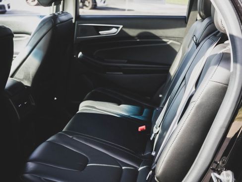 Used 2021 Ford Edge Titanium w/ Class II Trailer Tow Package image 25