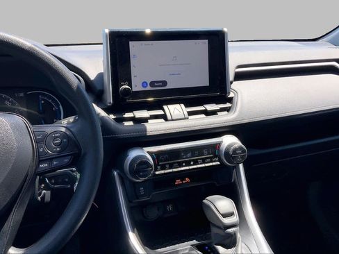 Used 2025 Toyota RAV4 LE AWD/4WD image 7