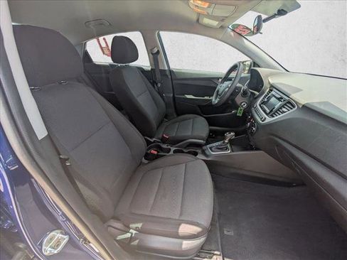 Used 2022 Hyundai Accent SE FWD image 16