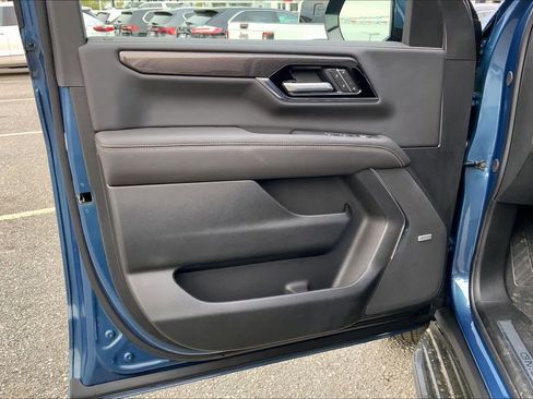 New 2026 GMC Yukon XL Elevation w/ Elevation Premium Package RWD image 10