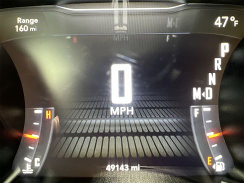 Used 2017 Dodge Challenger SXT w/ Blacktop Package image 15