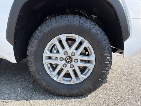 New 2026 Toyota Tundra SR5 AWD/4WD image 13