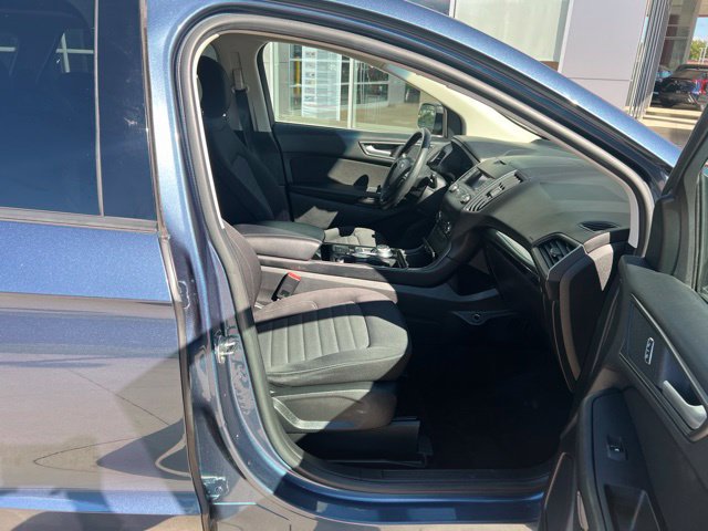 Used 2019 Ford Edge SE FWD image 33