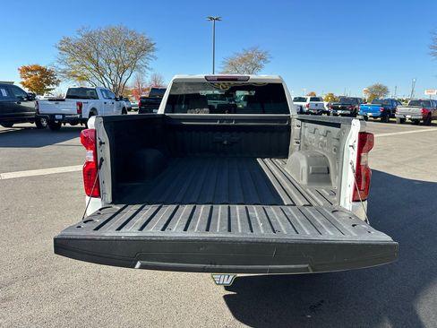 Used 2021 Chevrolet Silverado 1500 LT w/ Bed Protection Package image 17