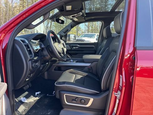 New 2026 RAM 1500 Laramie AWD/4WD image 19