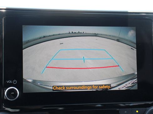 Used 2023 Toyota Highlander XLE FWD image 30